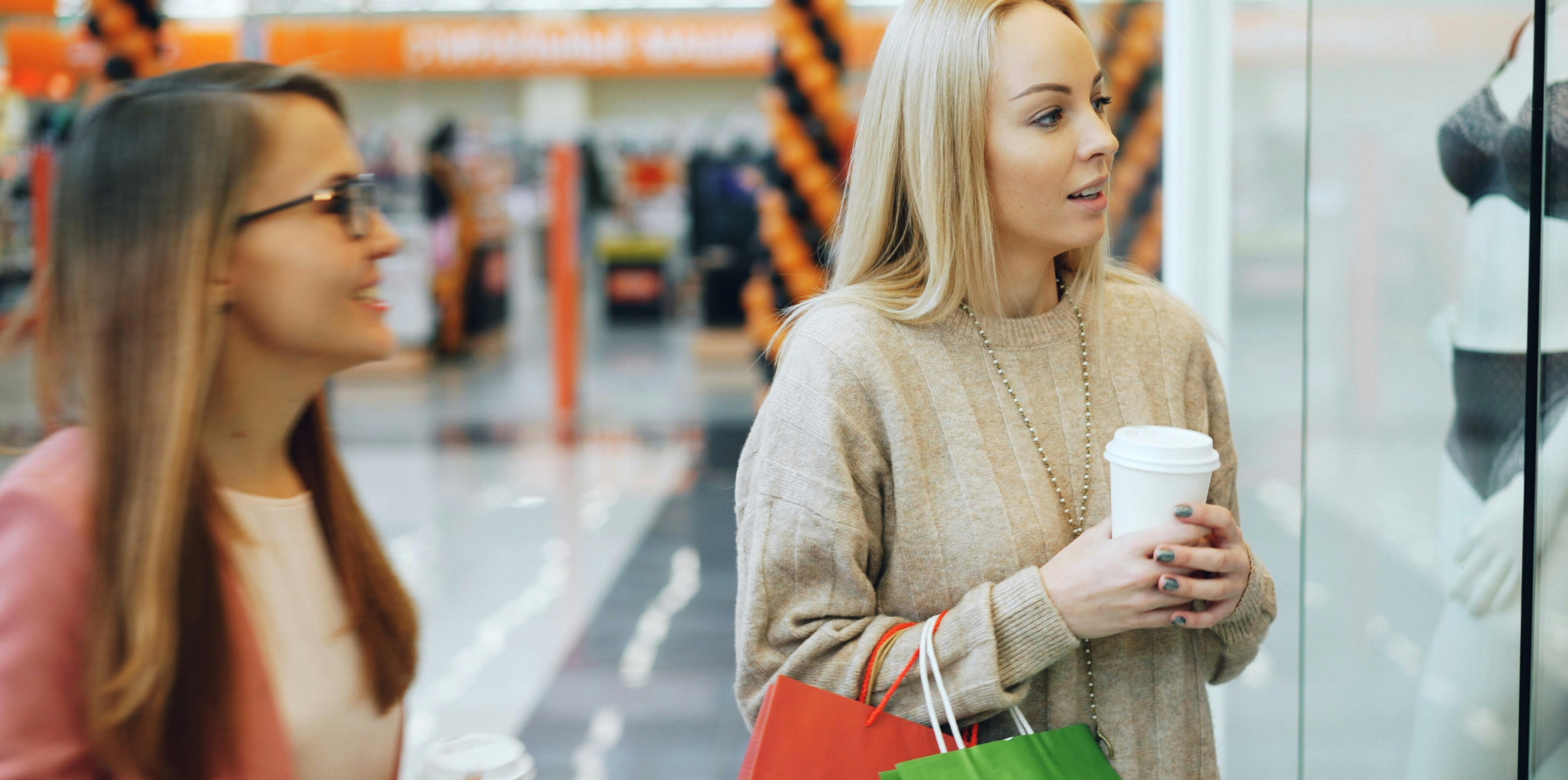 Vivir en tu espacio soñado es más que un deseo, es una necesidad Tu casa y tu están mas conectados de lo que crees. No es capricho, nuestro instinto de supervivencia nos dice que si vivimos en un lugar bonito y en orden estamos a salvo. Por eso, transformar tu casa en ambientes que te inspiren bienestar es elevar tu cal